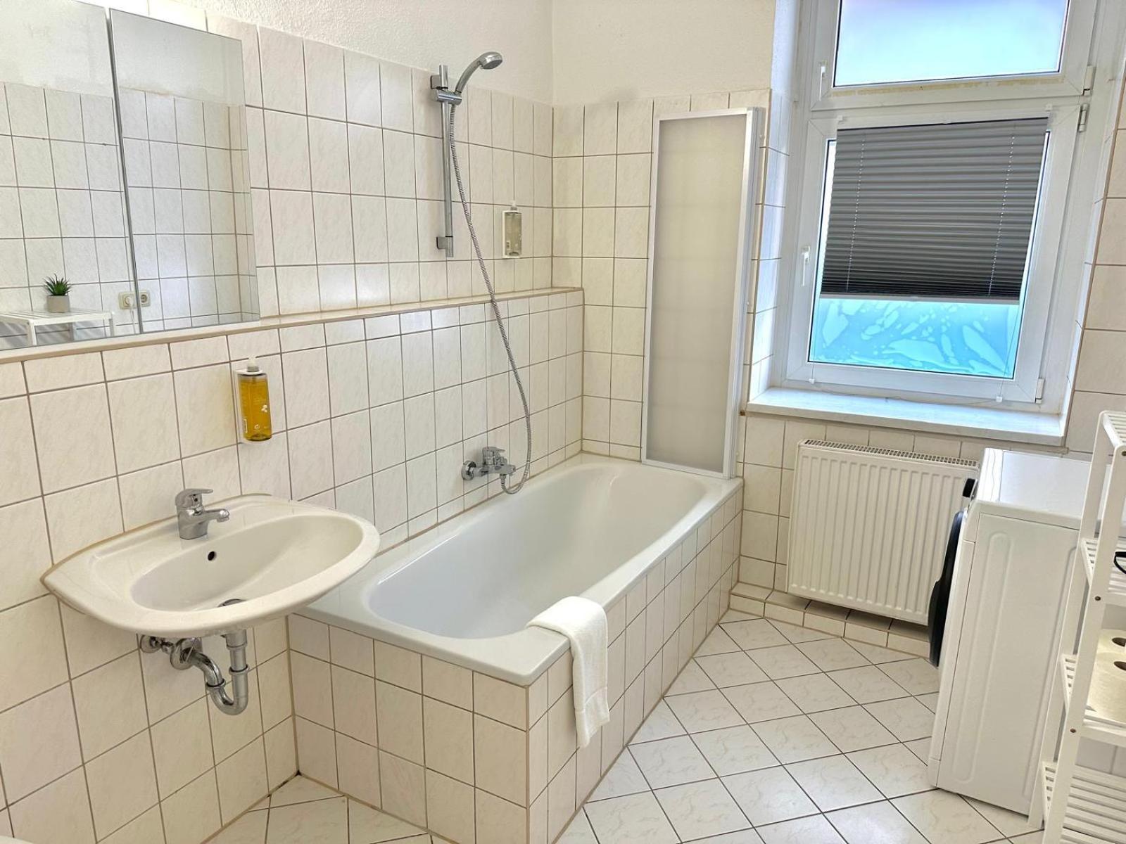 Raha Apartments - Grosses 3 Z-Apartment - Erdgeschoss - Domplatz - Vollausstattung Érfurt Exterior foto